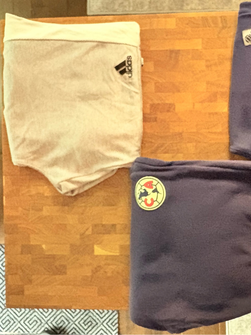 XL Puma tank and shorts, AE hoody, 2 pairs track pants - Picture 7 of 7